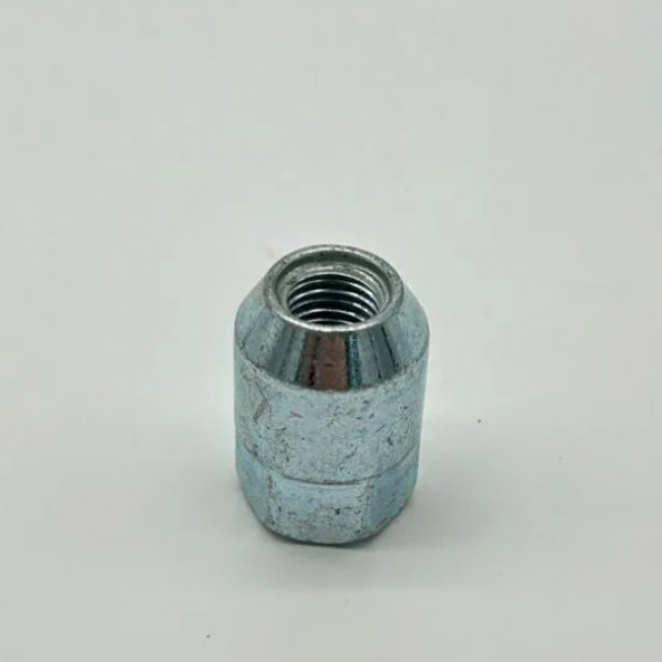 Гайка M10*1.25 Polaris